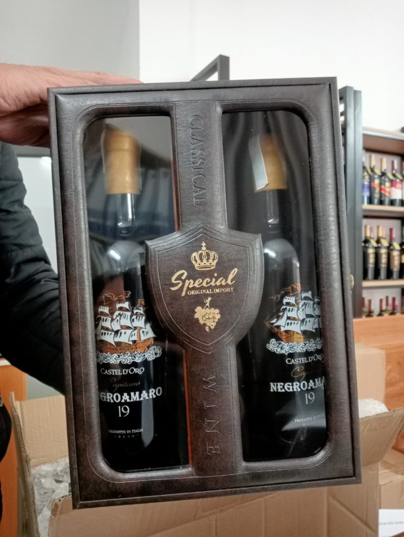 Rượu Vang Ý Castel D'Oro Capitano Primitivo 19%